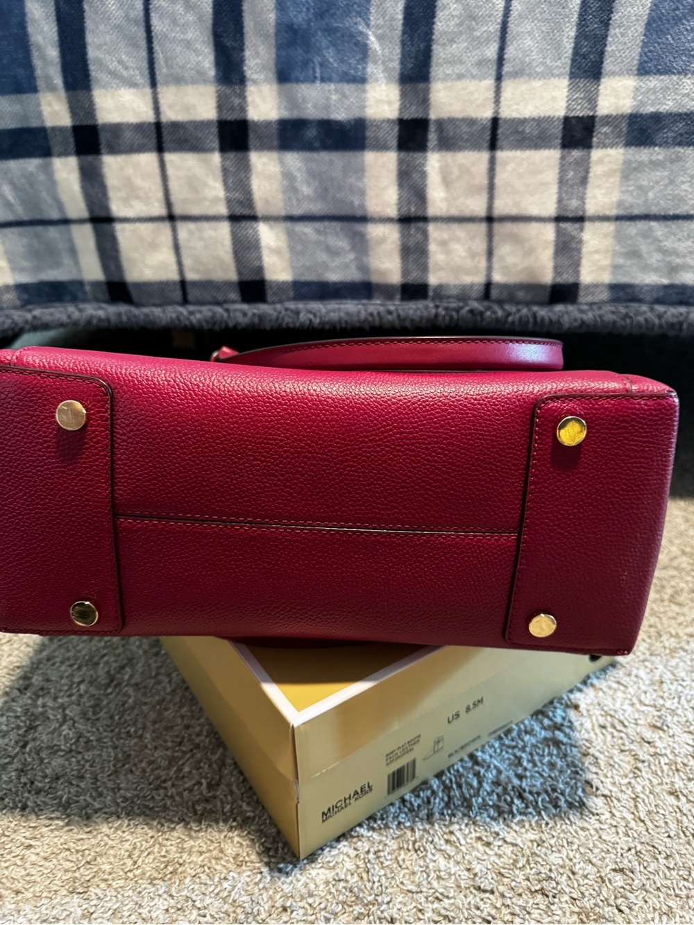 Michael Kors Fuchsia Pebbled Leather Tote with Gold Hardware - Picture 5 of 9